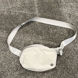 Lululemon belt bag